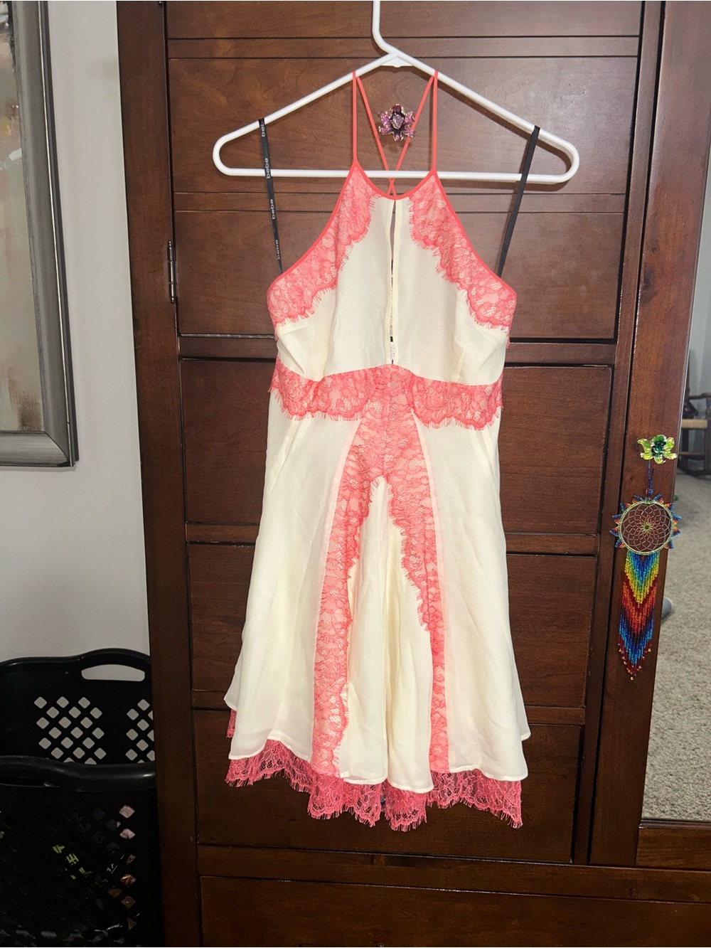 Bebe Ivory/Pink Lace Keyhole Halter Dress size XS